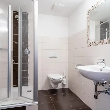 Bergappartements Proell Клайнарль