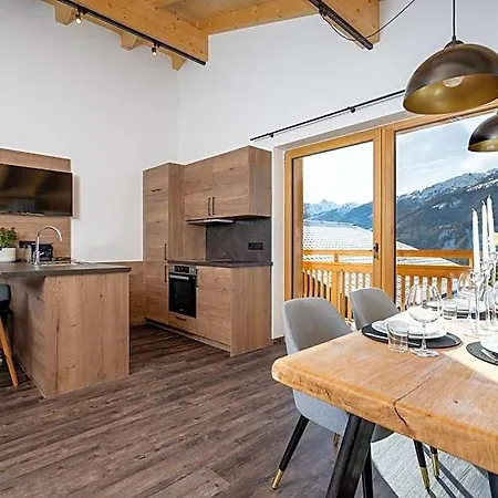 Bergappartements Proell Клайнарль