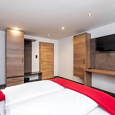 Bergappartements Proell Клайнарль